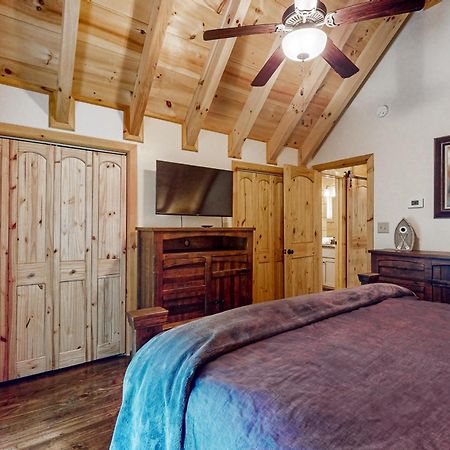 Simply Devine At Water'S Edge Villa Blue Ridge Exterior photo